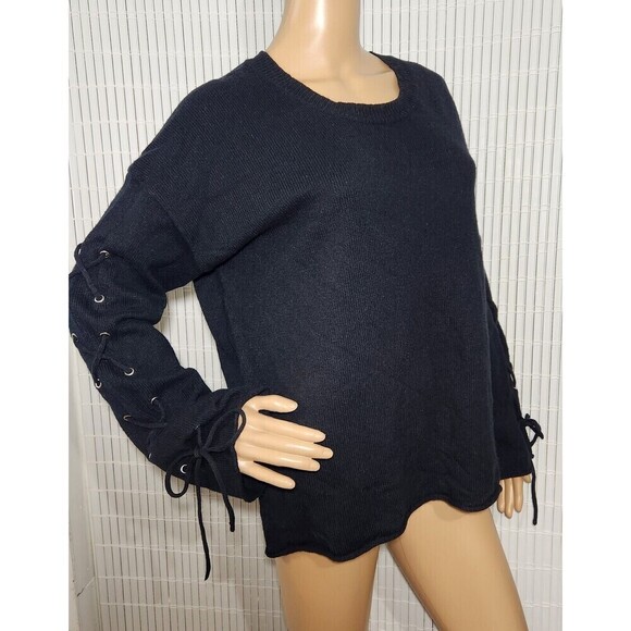 dip Tops - Dip Long sleeve Top Sweater Size Large Color Black 10%Wool ^